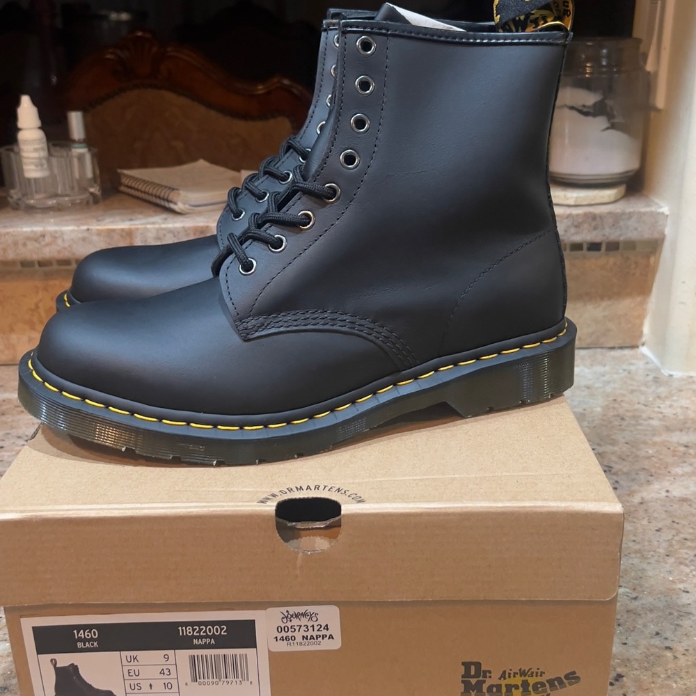 Dr martens boots women’s